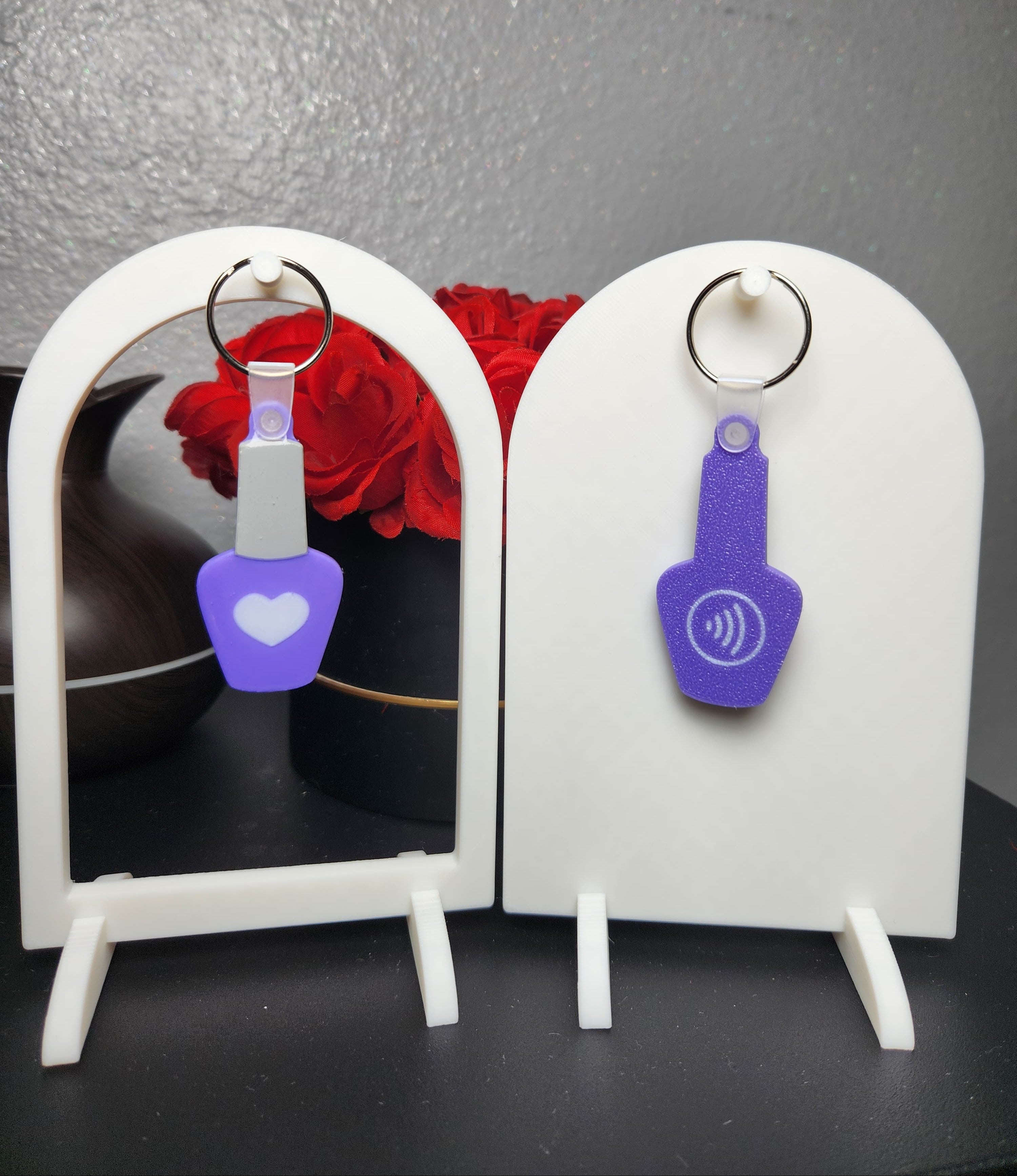 🔑✨ Polish Keychain with NFC Technology